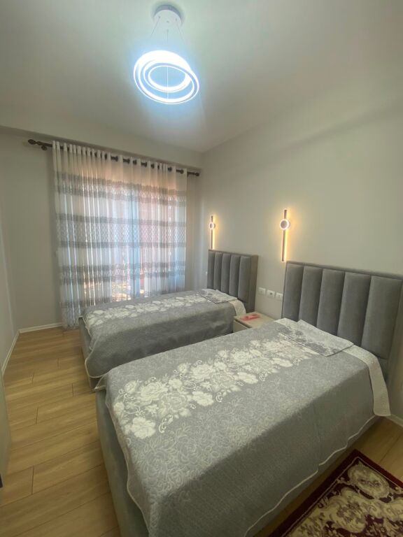 Appartamento 3+1 in affitto a Rruga e Kavajës, Tirana, 158 m². Foto 2 di 3