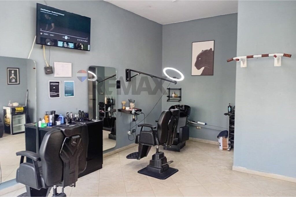 Office for rent in Komuna e Parisit, Tirana, 30 m². Photo 2 of 3