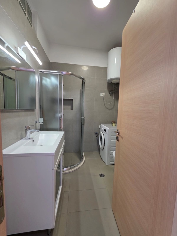 Appartamento 2+1 in affitto a Liqeni i Thatë, Tirana, 92 m². Foto 3 di 6
