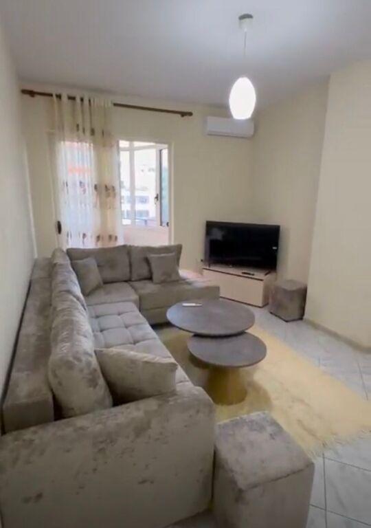Appartamento 1+1 in affitto a Durazzo, 70 m²