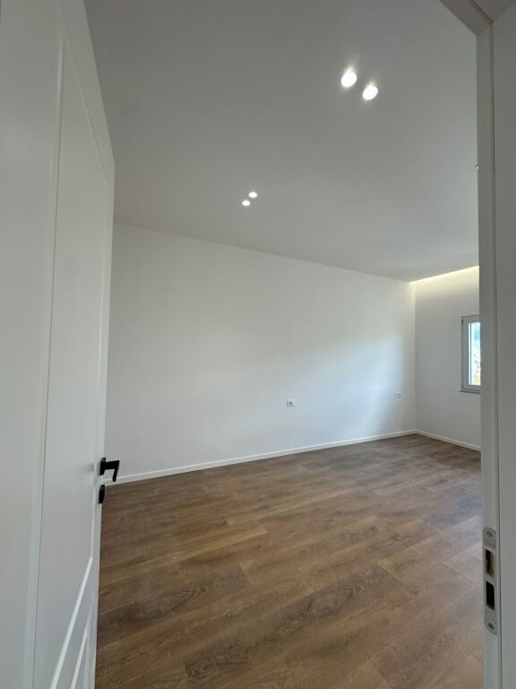 Apartament 1+1 në shitje në Rruga Bardhyl, Tiranë, 61 m². Foto 1 nga 5