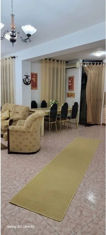 Apartament 2+1 me qera në Blloku, Tiranë, 109 m². Foto 1 nga 5