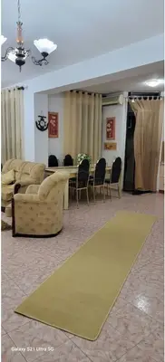 Apartament 2+1 me qera në Blloku, Tiranë, 109 m². Foto 1 nga 5