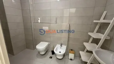 Ambient biznesi me qera në Rruga Liqeni i Thate, Tiranë, 168 m². Foto 2 nga 5