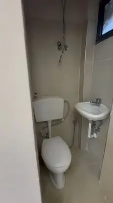 Commercial space for rent in Stacioni i Zjarrfikësve, Durrës, 30 m². Photo 4 of 4