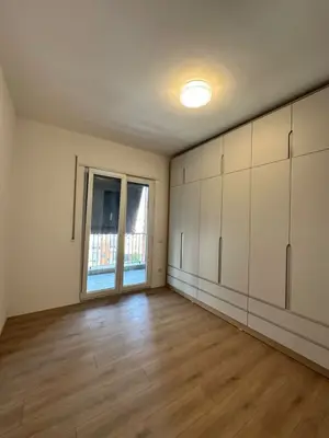 Apartament 2+1 me qera në Bashkia, Kamëz, 113 m². Foto 1 nga 9