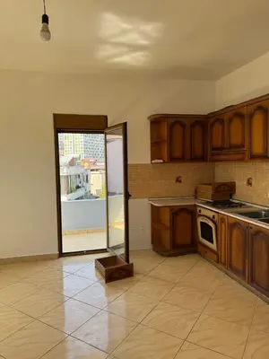Apartament 3+1 me qera në Rruga Glaukia, Durrës, 165 m². Foto 9 nga 12