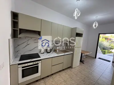 Appartamento 1+1 in affitto a Shkozë, Tirana, 60 m². Foto 1 di 3