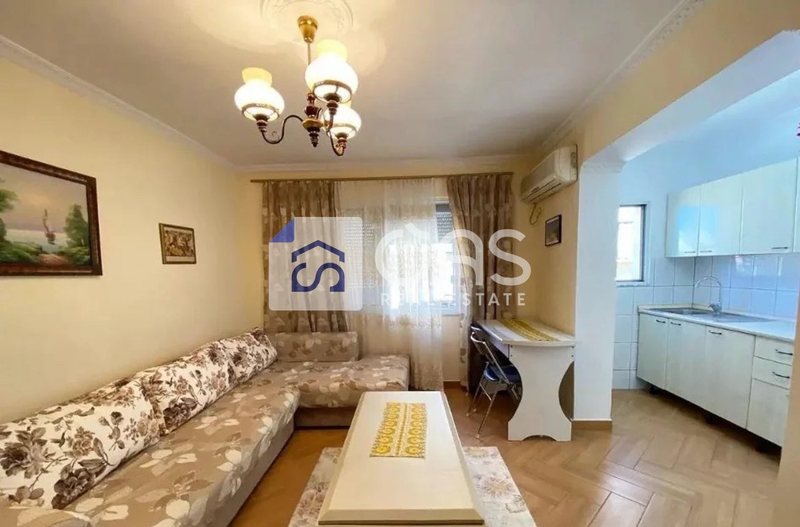 Appartamento 1+1 in affitto a Mine Peza, Tirana, 65 m²