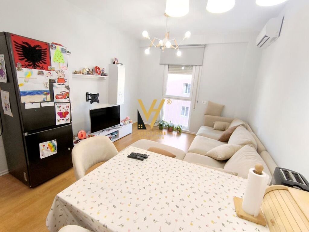 Apartament 2+1 me qera në Kodra e Diellit, Tiranë, 77 m². Foto 1 nga 3