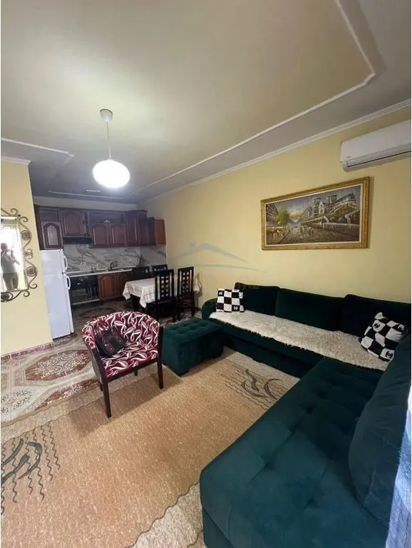 Apartament 2+1 në shitje në Rruga Kongresi i Manastirit, Tiranë, 114 m². Foto 1 nga 6