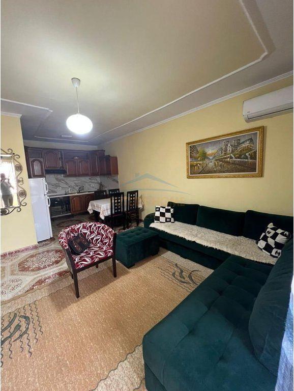 Appartamento 2+1 in vendita a Rruga Kongresi i Manastirit, Tirana, 114 m²