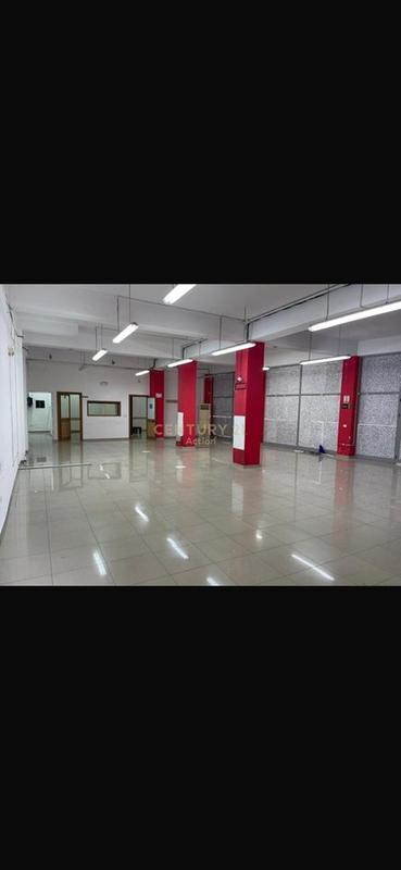 Office for rent in Lagjja Nr.4, Durrës, 122 m²