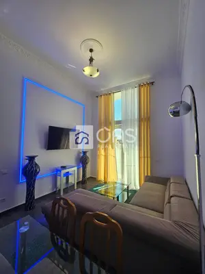Apartament 2+1 me qera në Pallati me Shigjeta, Tiranë, 145 m². Foto 1 nga 4