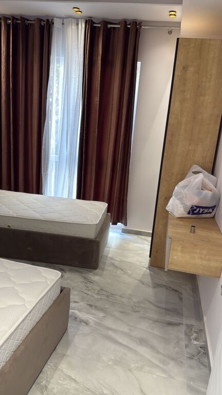 Appartamento 2+1 in vendita a Mali i Robit, Golem, 90 m². Foto 3 di 3
