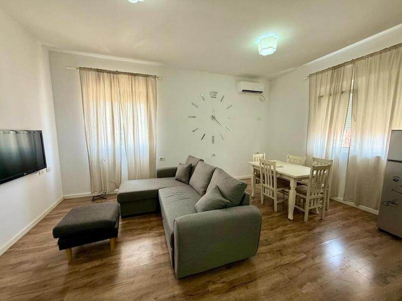 Apartament 1+1 me qera në Ish frigoriveri, Tiranë, 60 m²