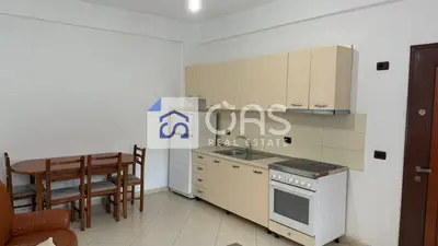 Apartament 1+1 me qera në Bulevardi i Ri, Tiranë, 60 m². Foto 3 nga 8