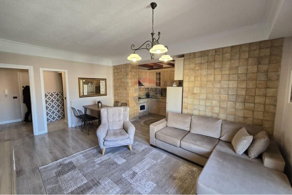 Apartment for sale in 9 Katëshet, Tirana, 107 m². Photo 1 of 3