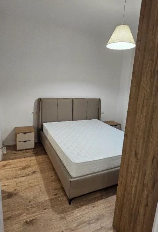 Appartamento 2+1 in affitto a Rruga 5 Maji, Tirana, 88 m². Foto 1 di 3