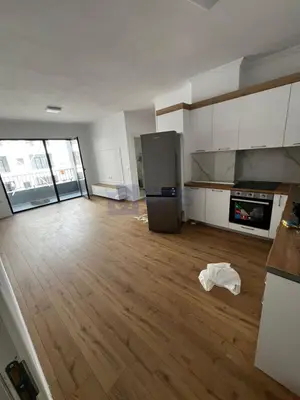Appartamento 2+1 in affitto a Rrethi i ullirit, Kamza, 114 m². Foto 1 di 9