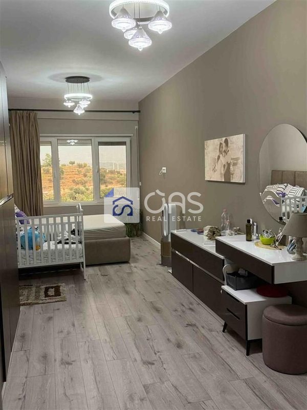 Apartament 3+1 në shitje në Kodra e Diellit, Tiranë, 241 m². Foto 5 nga 6