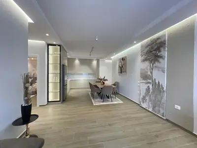 Apartament 2+1 me qera në Rruga Lef Sallata, Vlorë, 100 m². Foto 2 nga 12