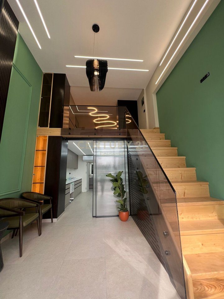 Dupleks në shitje në Hyrja e Durresit, Durrës, 70 m². Foto 1 nga 9