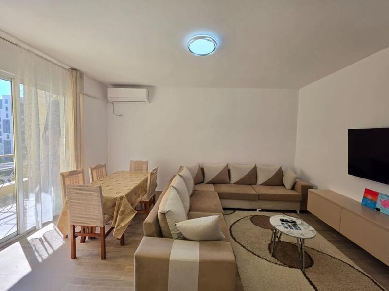 Apartament me qera në Rr. Gjergj Arianiti, Vlorë, 100 m². Foto 9 nga 9