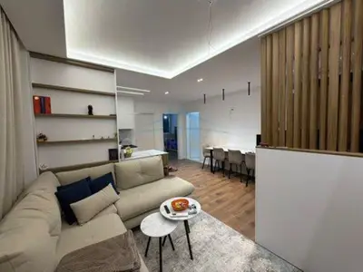 Apartament 2+1 në shitje në Shkozë, Tiranë, 74 m². Foto 2 nga 12