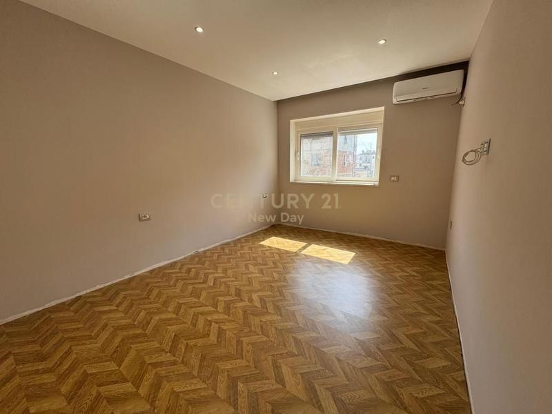 Apartament 2+1 në shitje në Rruga Neki Libohova, Durrës, 68 m². Foto 6 nga 7