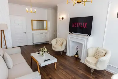 Apartament 1+1 me qera në Astir, Tiranë, 67 m². Foto 2 nga 11