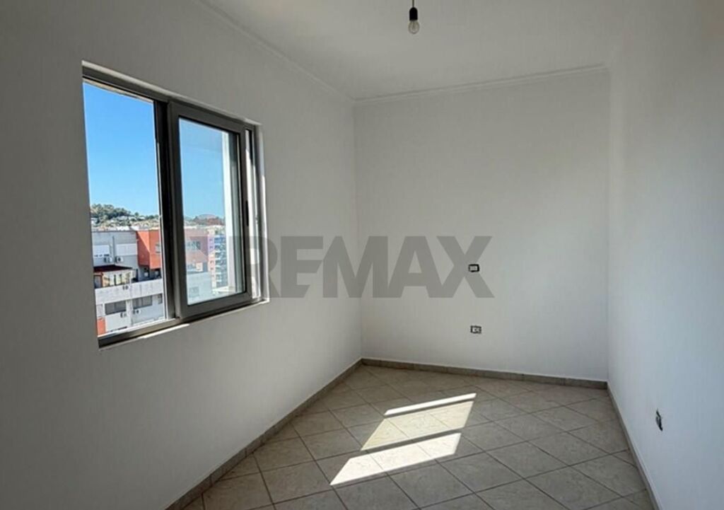 Appartamento in vendita ad Astir, Tirana, 121 m². Foto 2 di 3