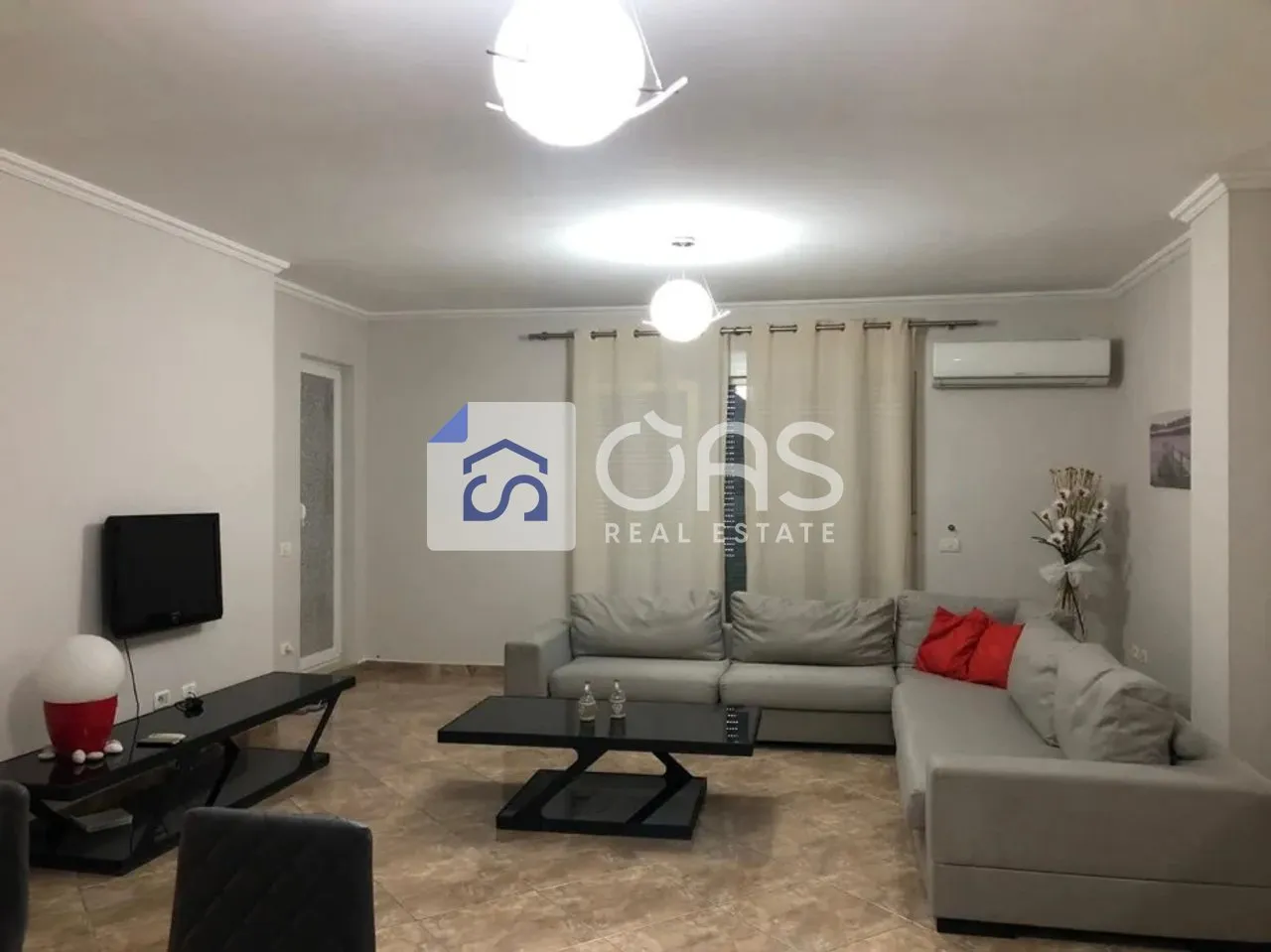 Appartamento 2+1 in vendita a Liqeni i Thatë, Tirana, 140 m². Foto 1 di 5