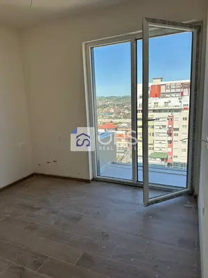 Apartament 2+1 në shitje në Ish Fusha e Aviacionit, Tiranë, 118 m². Foto 3 nga 12