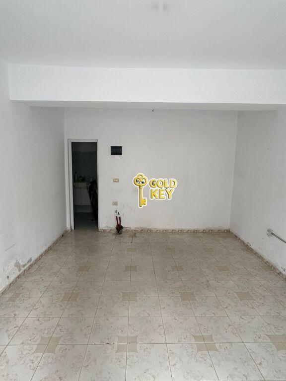 Negozio in affitto a Rruga Abaz Çelkupa, Durazzo, 25 m²