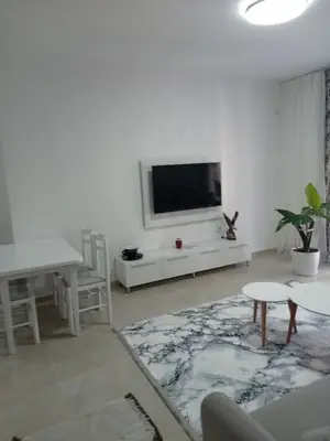 Apartament 2+1 me qera në Rruga Dush Strati, Vlorë, 90 m². Foto 2 nga 8