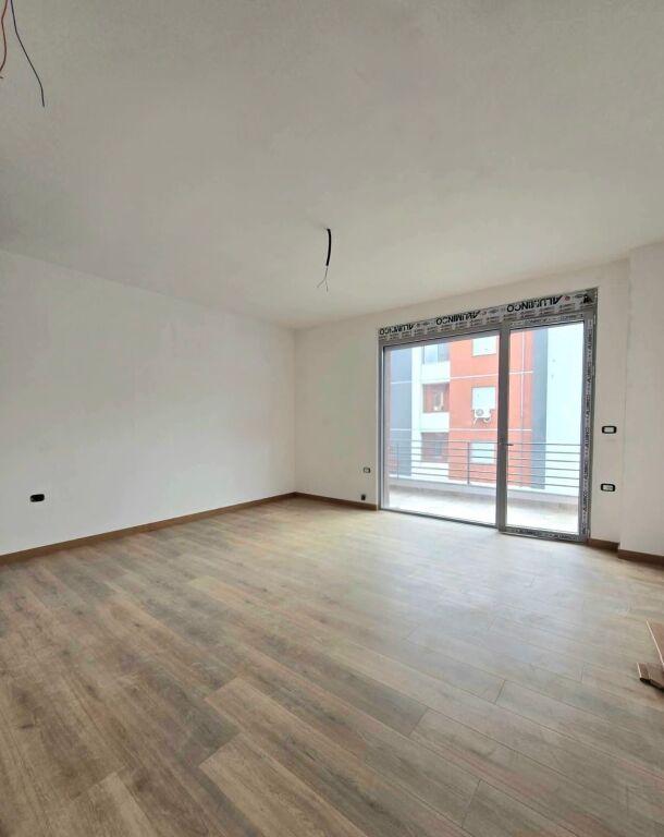 Appartamento 2+1 in vendita a Korça Bus Terminal (New), Coriza, 104 m²