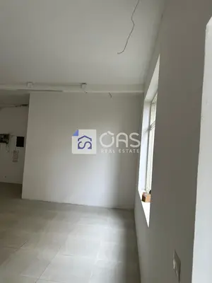 Dyqan me qera në Tregu Elektrik, Tiranë, 100 m². Foto 7 nga 7
