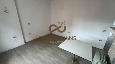 Appartamento in affitto a Selitë, Tirana, 130 m². Foto 5 di 11