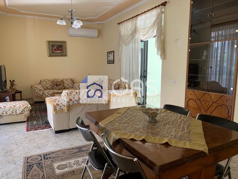 Apartament 3+1 me qera në Kodra e Priftit, Tiranë, 150 m². Foto 7 nga 10
