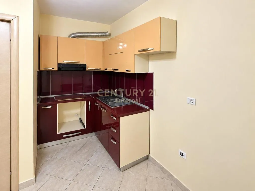 Garsoniere në shitje në Globe, Tiranë, 48 m². Foto 1 nga 6