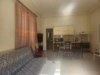Apartament 1+1 me qera në 21 Dhjetori, Tiranë, 70 m². Foto 2 nga 4