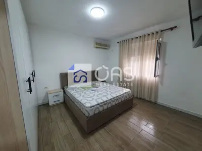 Garsoniere me qera në 21 Dhjetori, Tiranë, 40 m². Foto 2 nga 3