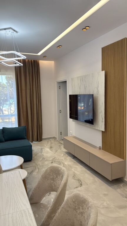 Apartment 2+1 for sale in Mali i Robit, Golem, 90 m²