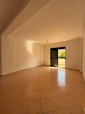 Apartament 2+1 në shitje në Plazh, Durrës, 95 m². Foto 7 nga 8