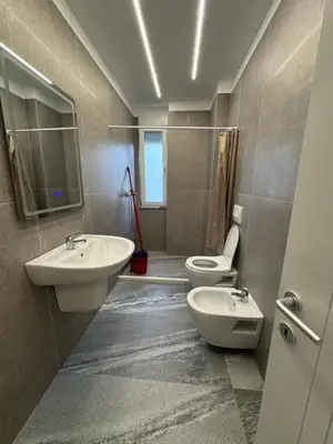 Apartament 2+1 me qera në Plazh, Durrës, 120 m². Foto 8 nga 10