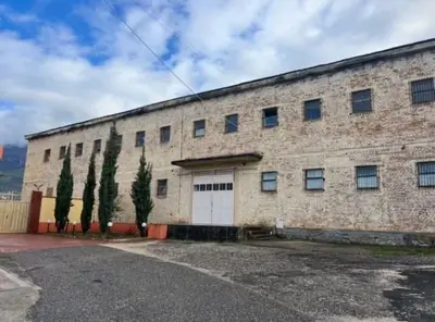Magazinë me qera në Tufinë, Tiranë, 828 m². Foto 3 nga 3