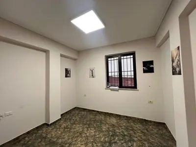 Ufficio in affitto a Pazari i Ri, Tirana, 125 m². Foto 5 di 6
