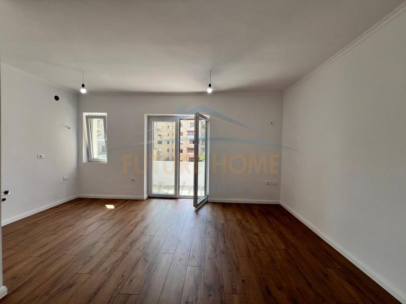 Apartament 1+1 në shitje në Shkolla e Kuqe, Tiranë, 60 m². Foto 4 nga 11