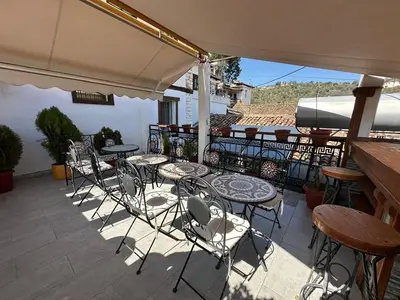 Shtëpi private në shitje në Mangalem, Berat, 100 m². Foto 1 nga 7